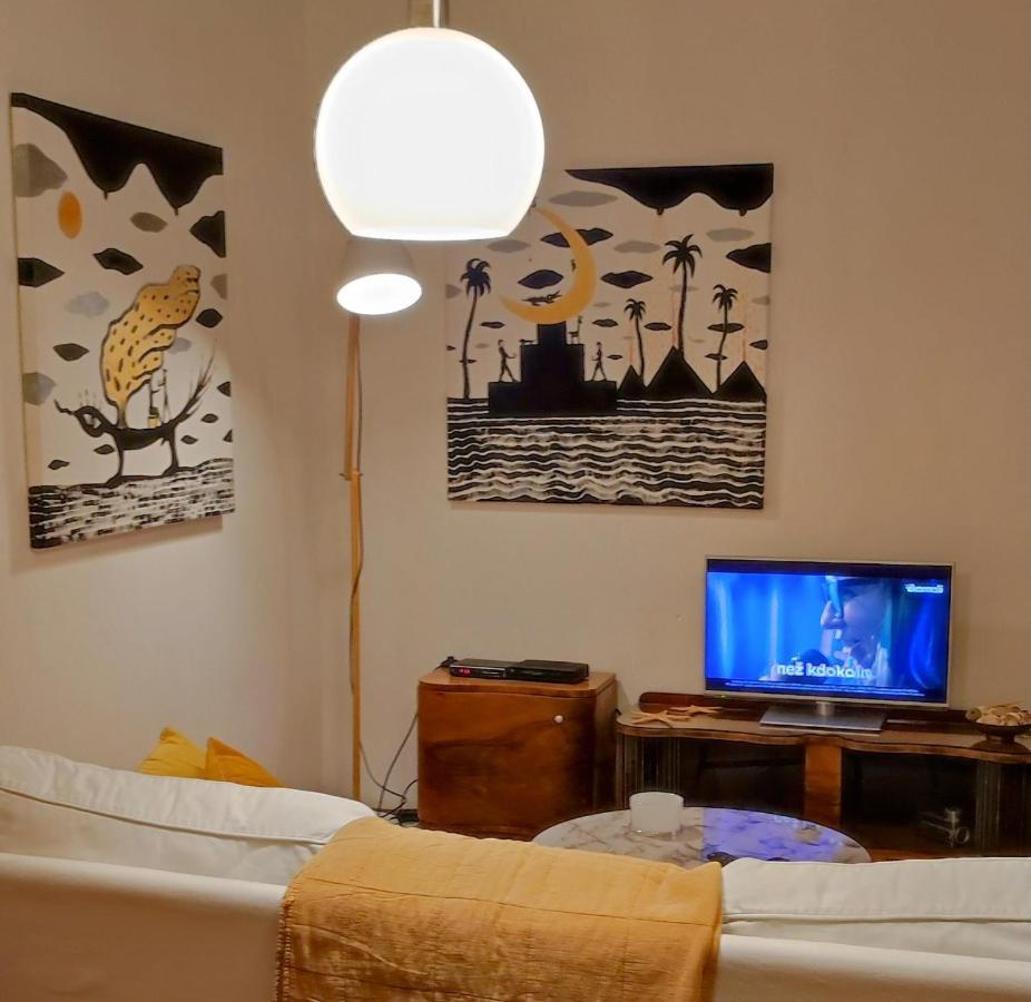 Nice Flat Under The Castle Bratislava Ngoại thất bức ảnh